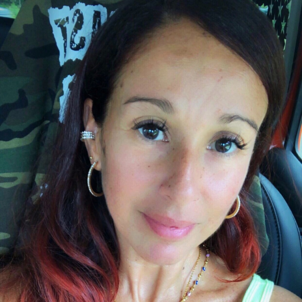 Meet your Posher, Ana